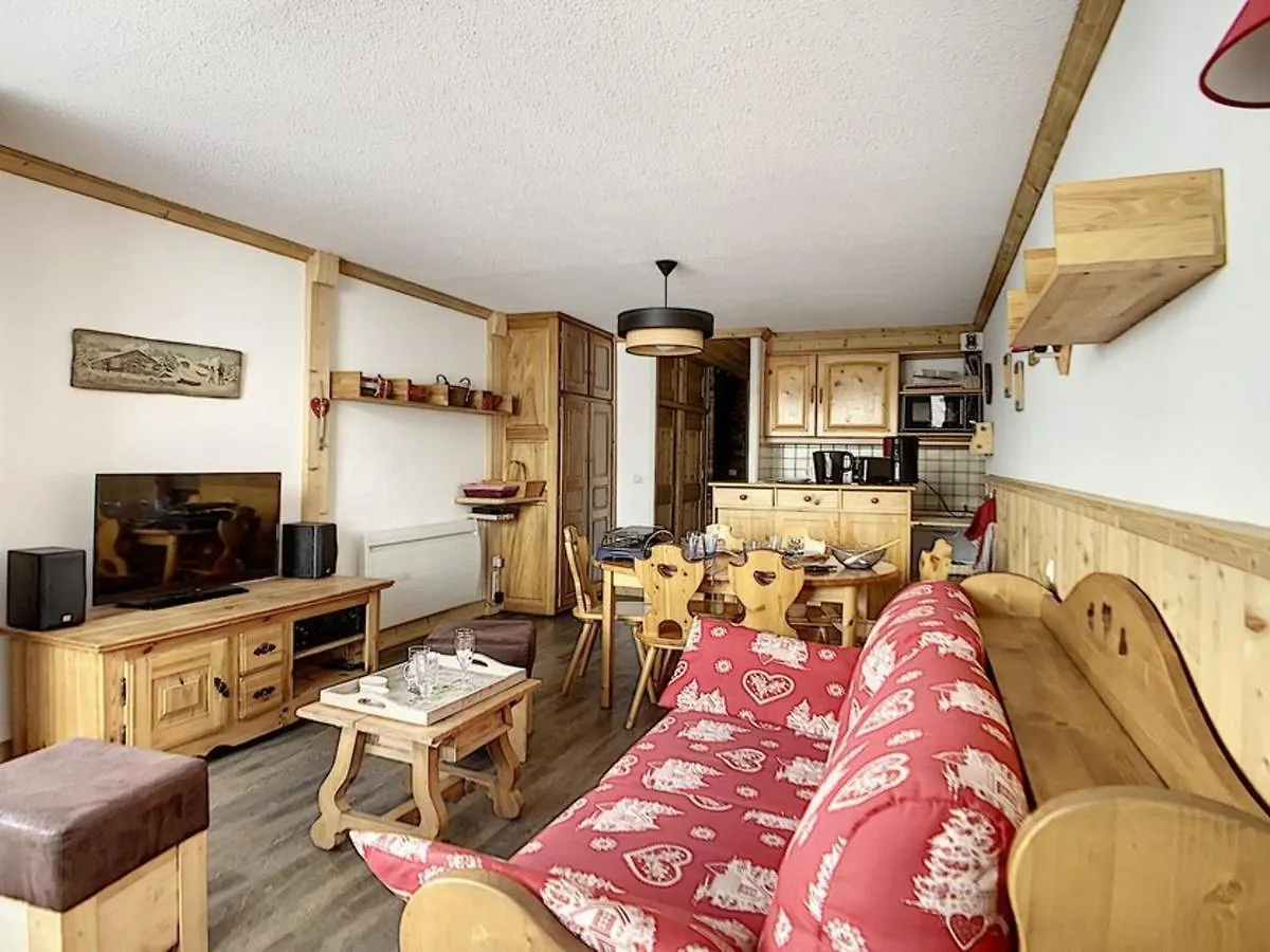 Appartement Renove, Skis Aux Pieds, Balcon Sud, 40 M² 6 Pers, Internet Inclus - Fr-1-344-751 圣马丁德贝尔维尔 公寓